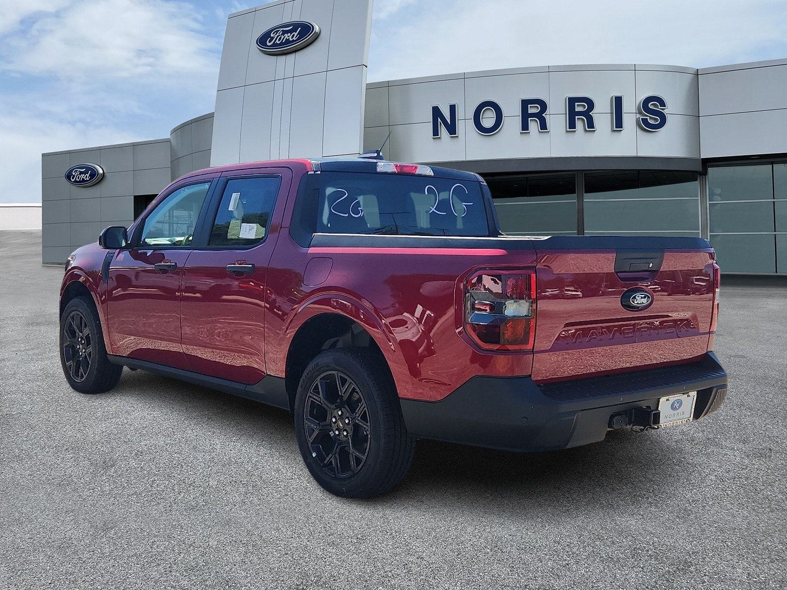 New 2025 Ford Maverick XLT w/ XLT Luxury Package AWD/4WD image 3