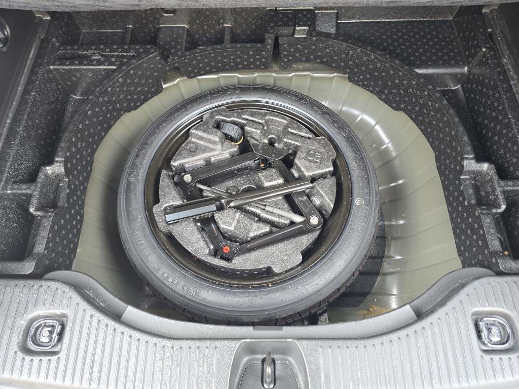 Used 2019 Chevrolet Trax LT w/ LT Convenience Package image 30