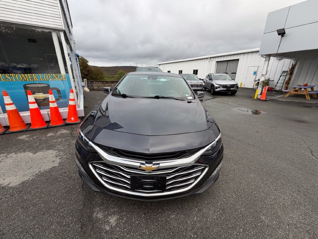 Used 2023 Chevrolet Malibu LT FWD image 8