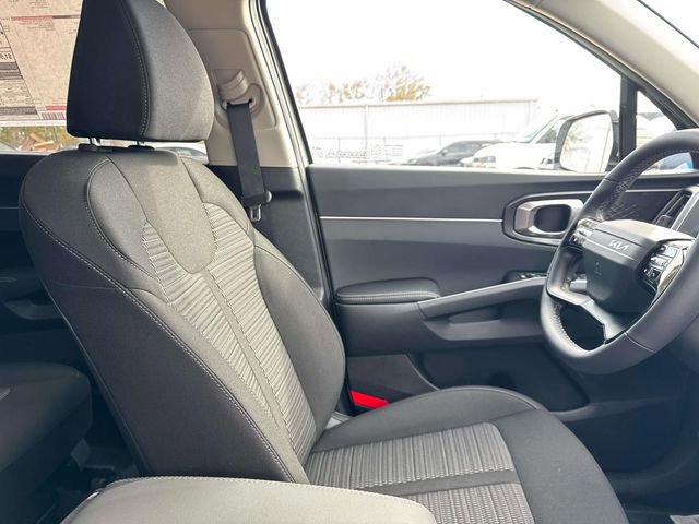 New 2026 Kia Sorento LX FWD image 15