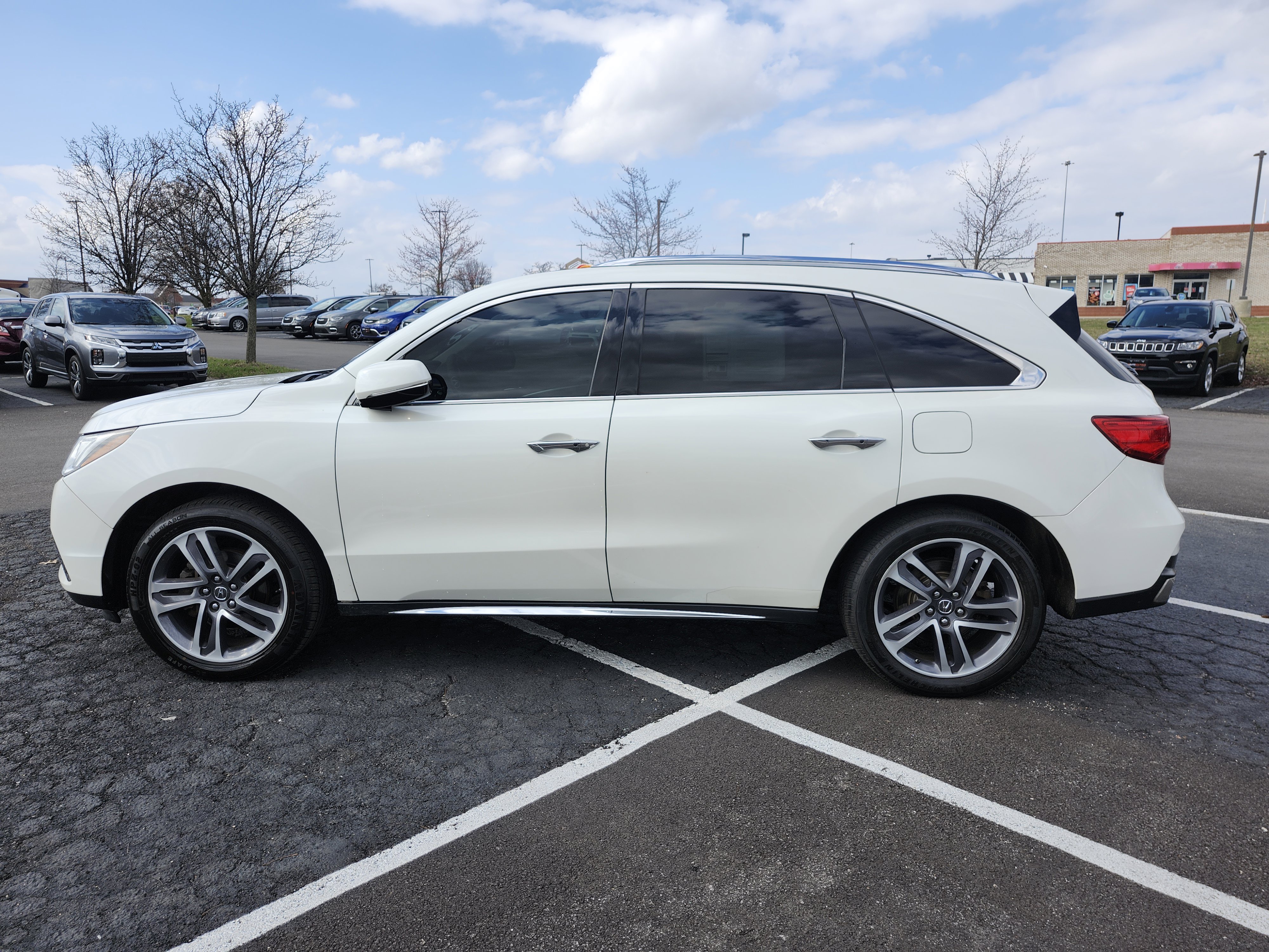 Used 2018 Acura MDX w/ Advance & Entertainment image 18