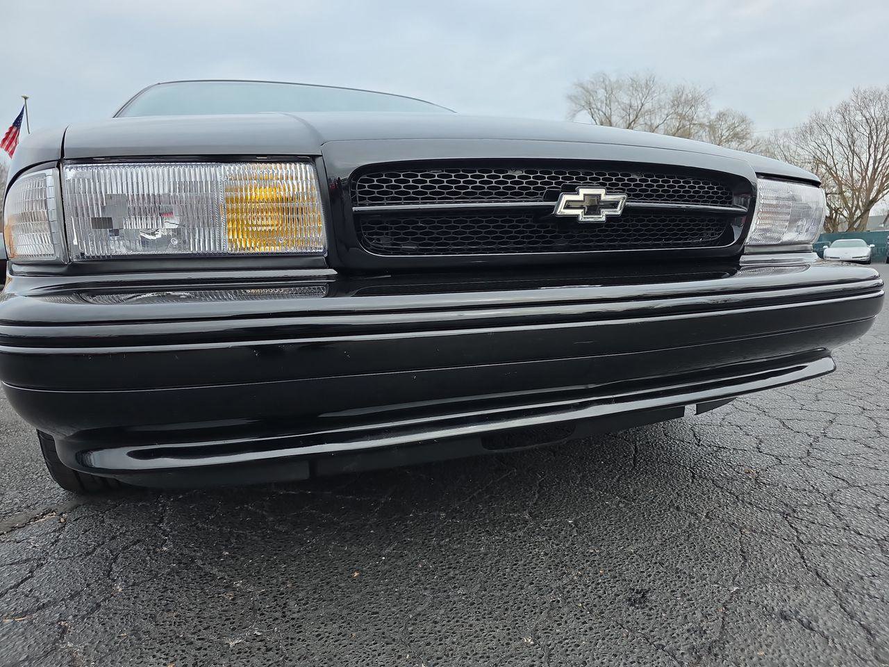 Used 1995 Chevrolet Impala SS image 35