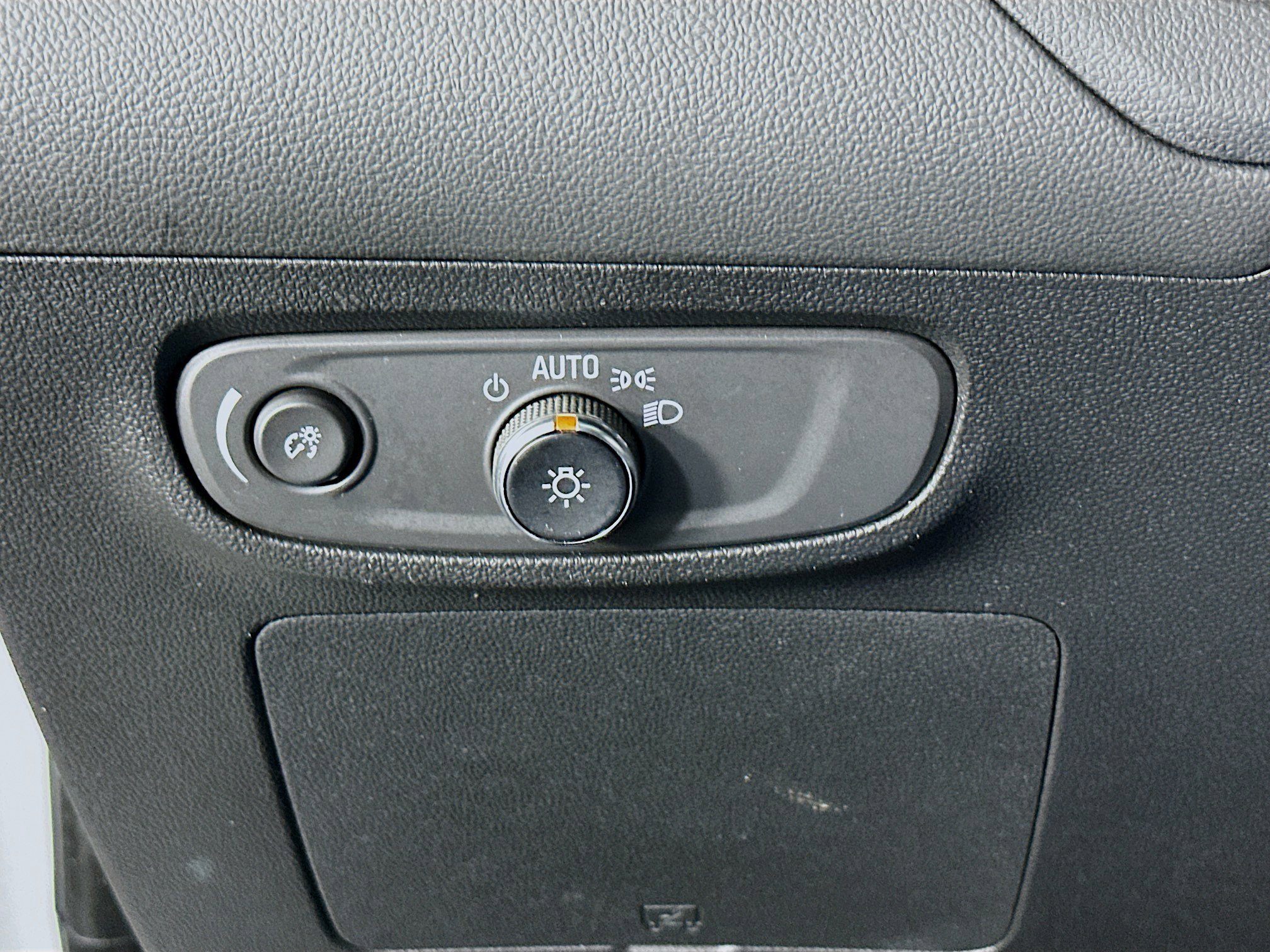 Used 2025 Buick Encore GX Preferred FWD image 17