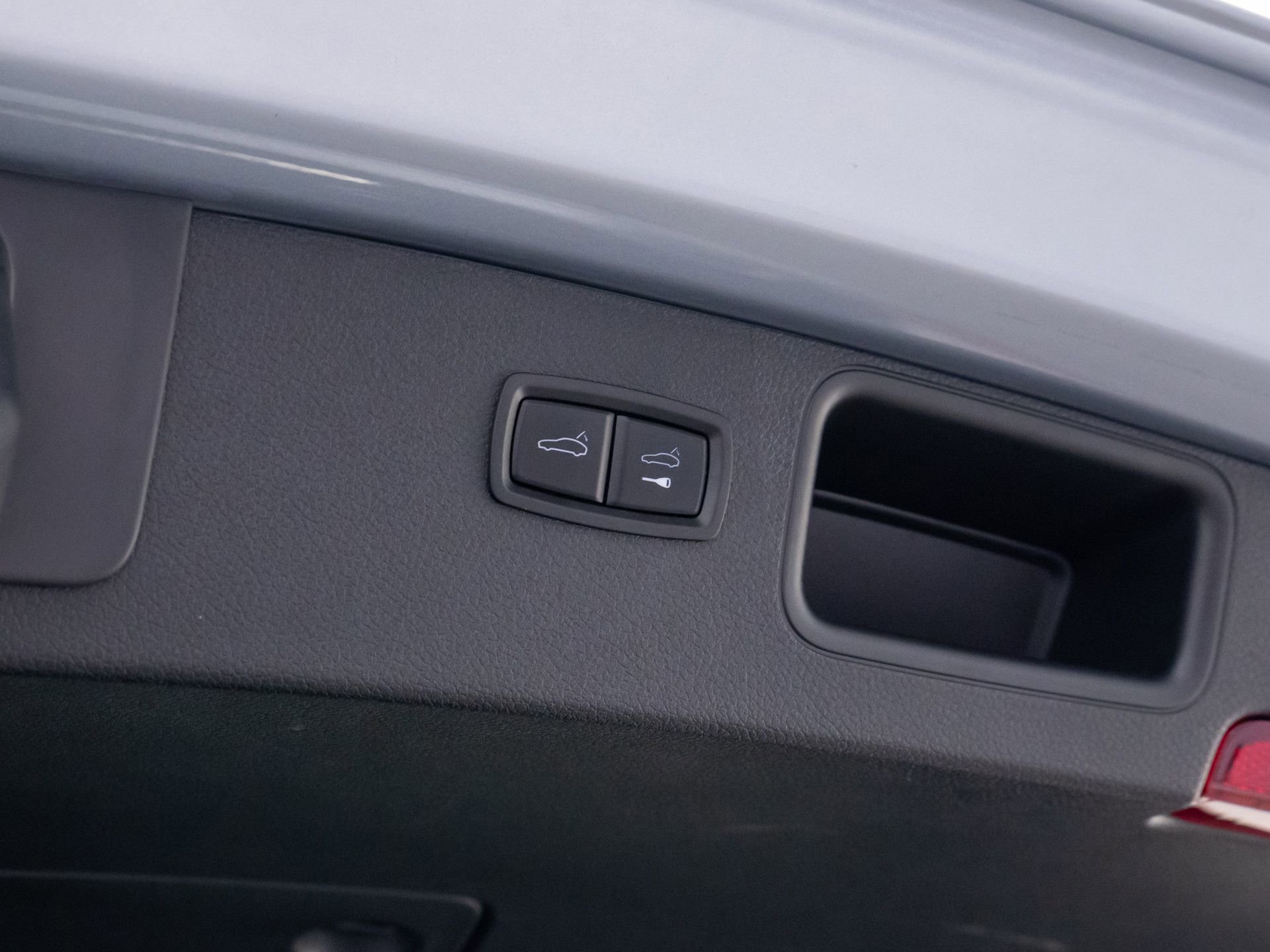 Certified 2023 Porsche Macan S image 32