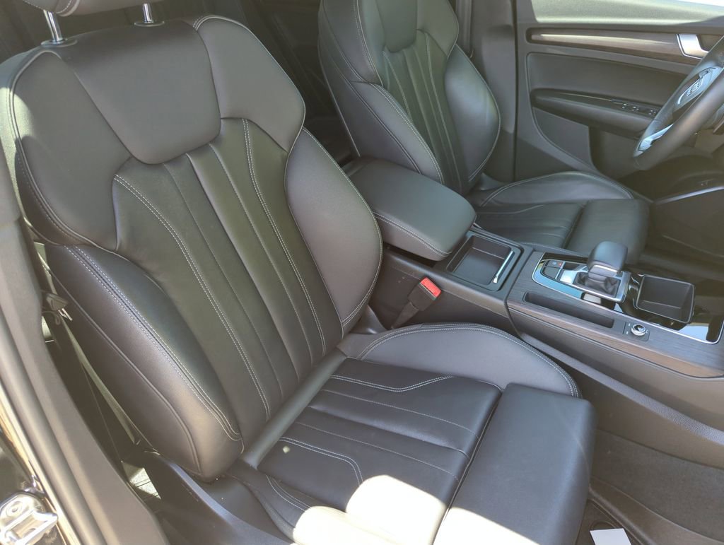 Used 2022 Audi Q5 2.0T Premium w/ Convenience Package image 36