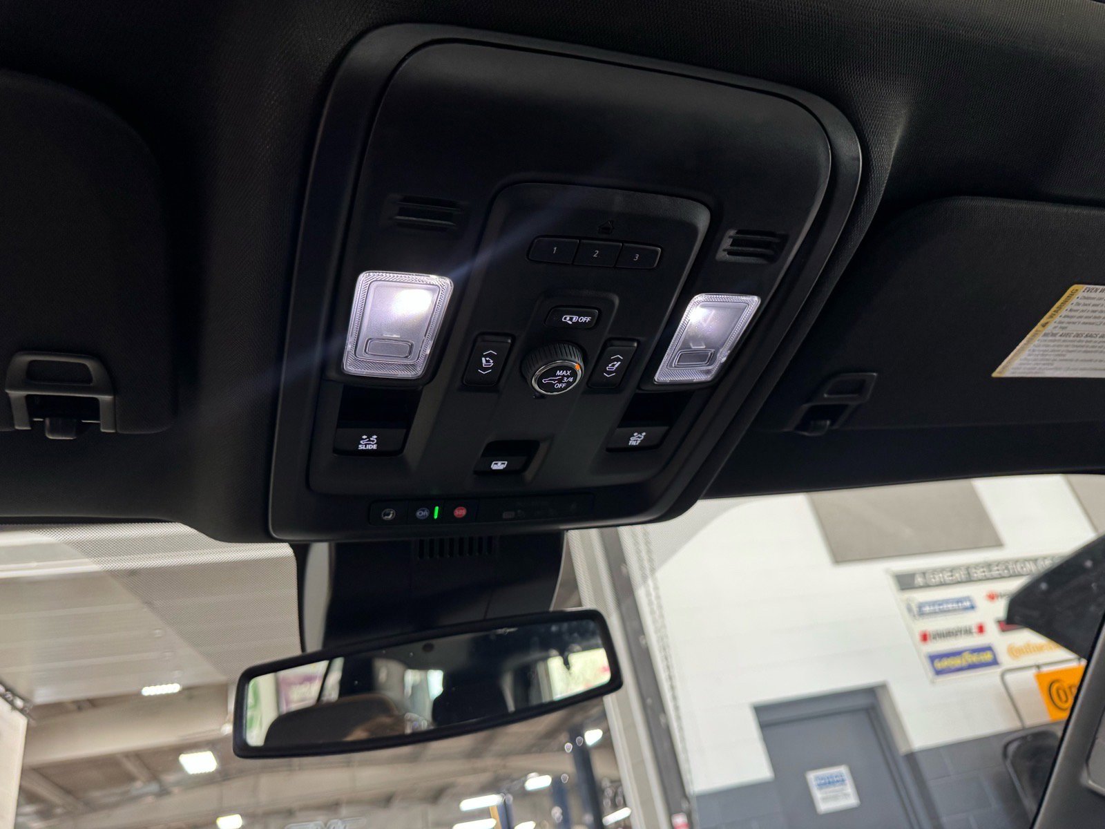 Certified 2024 GMC Yukon AT4 w/ Technology Package AWD/4WD image 24