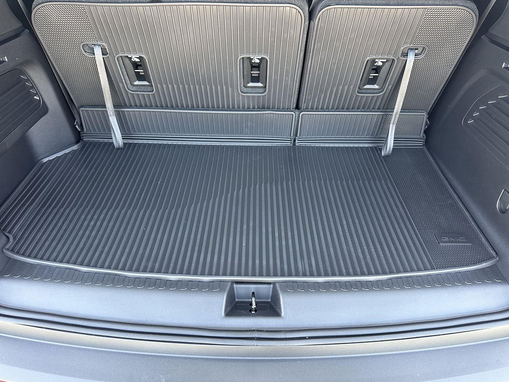 New 2026 GMC Acadia AT4 w/ Luxury Package AWD/4WD image 26