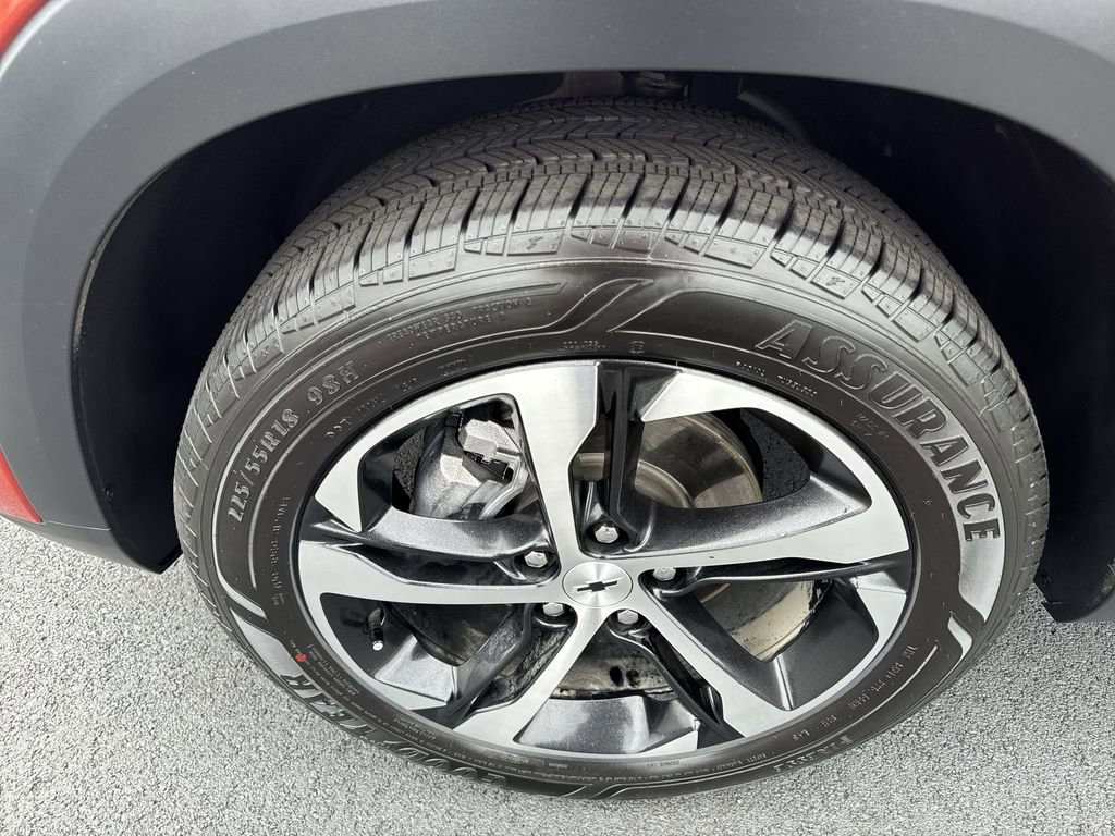 Used 2024 Chevrolet Trax RS w/ Driver Confidence Package image 16