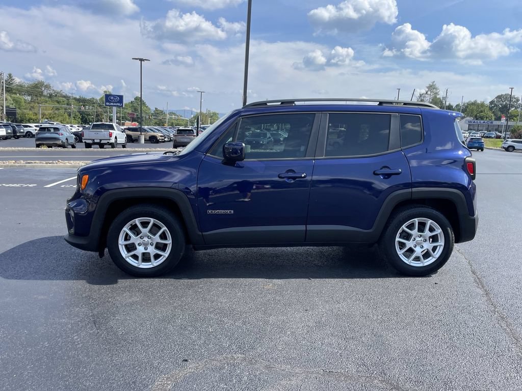 Used 2019 Jeep Renegade Latitude FWD image 3
