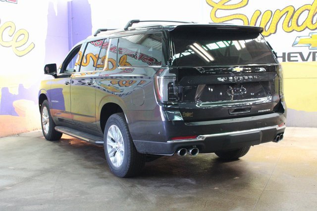 New 2025 Chevrolet Suburban Premier image 6