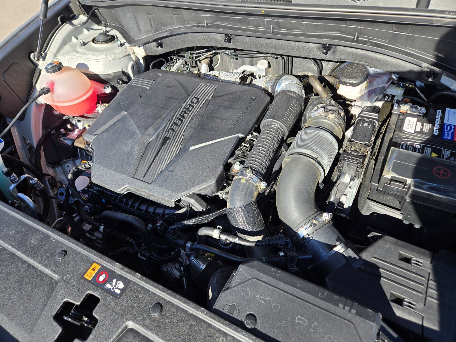 Used 2023 Hyundai Santa Fe Calligraphy image 17