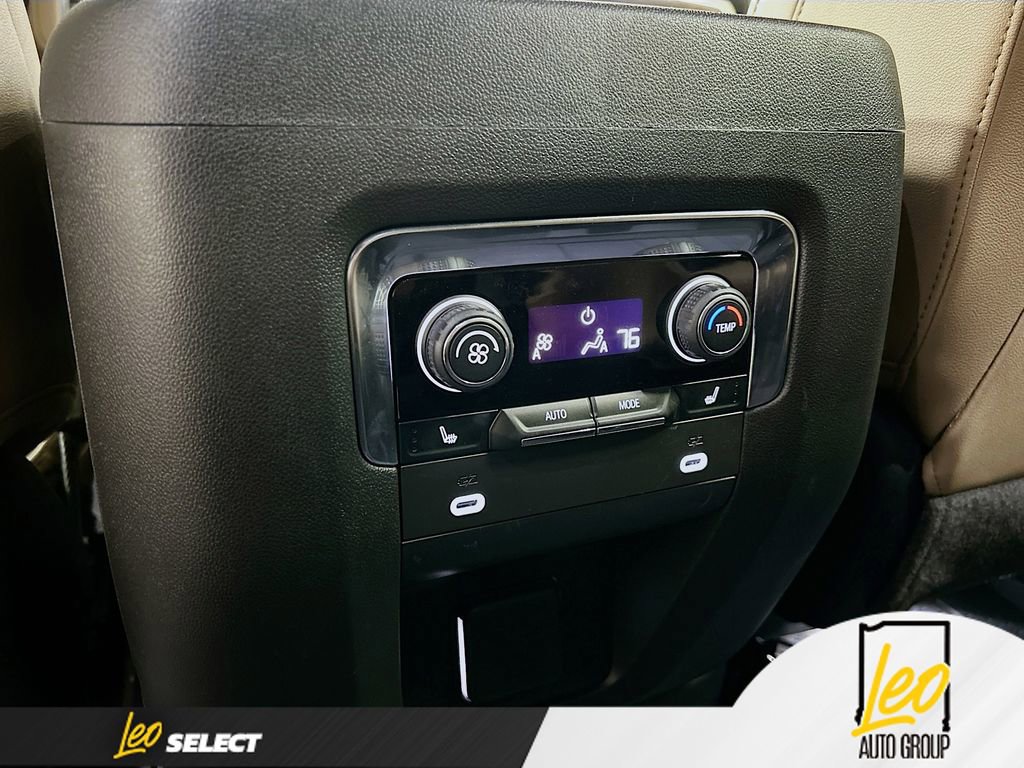 Used 2022 Chevrolet Tahoe Premier w/ Premium Package image 27