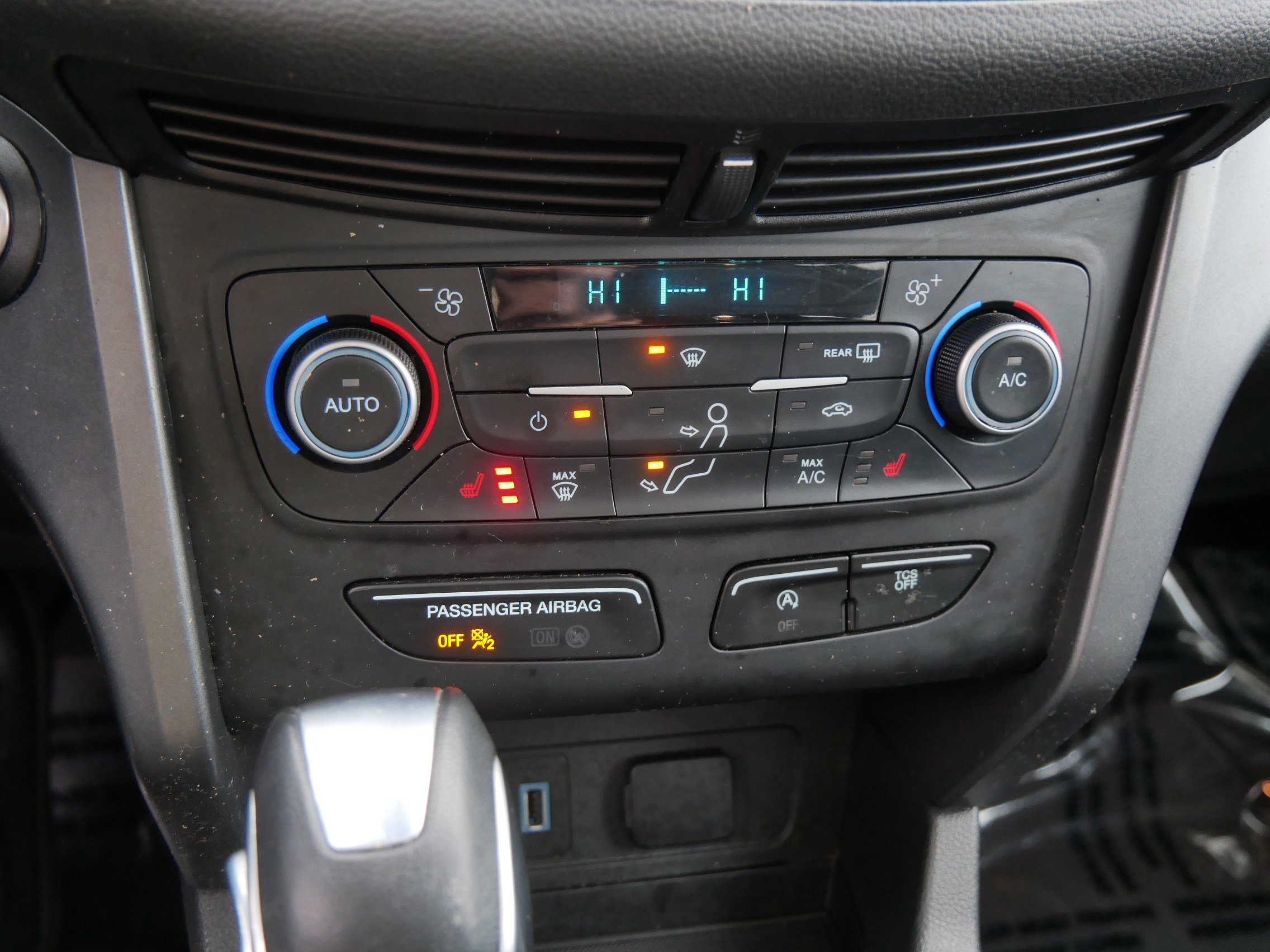 Used 2019 Ford Escape SEL AWD/4WD image 23