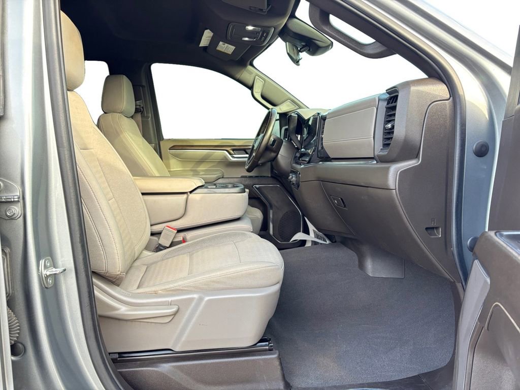 Used 2023 Chevrolet Silverado 1500 LT image 22