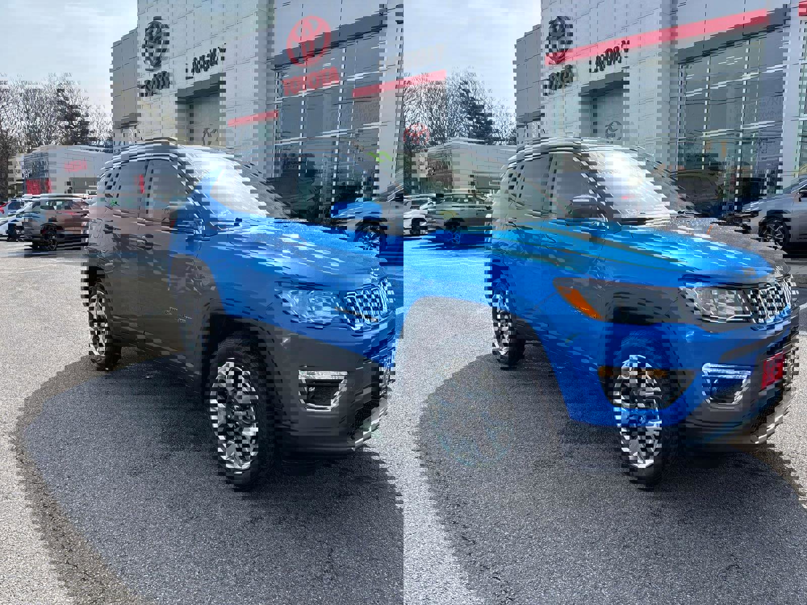 Used 2017 Jeep Compass Limited AWD/4WD image 1