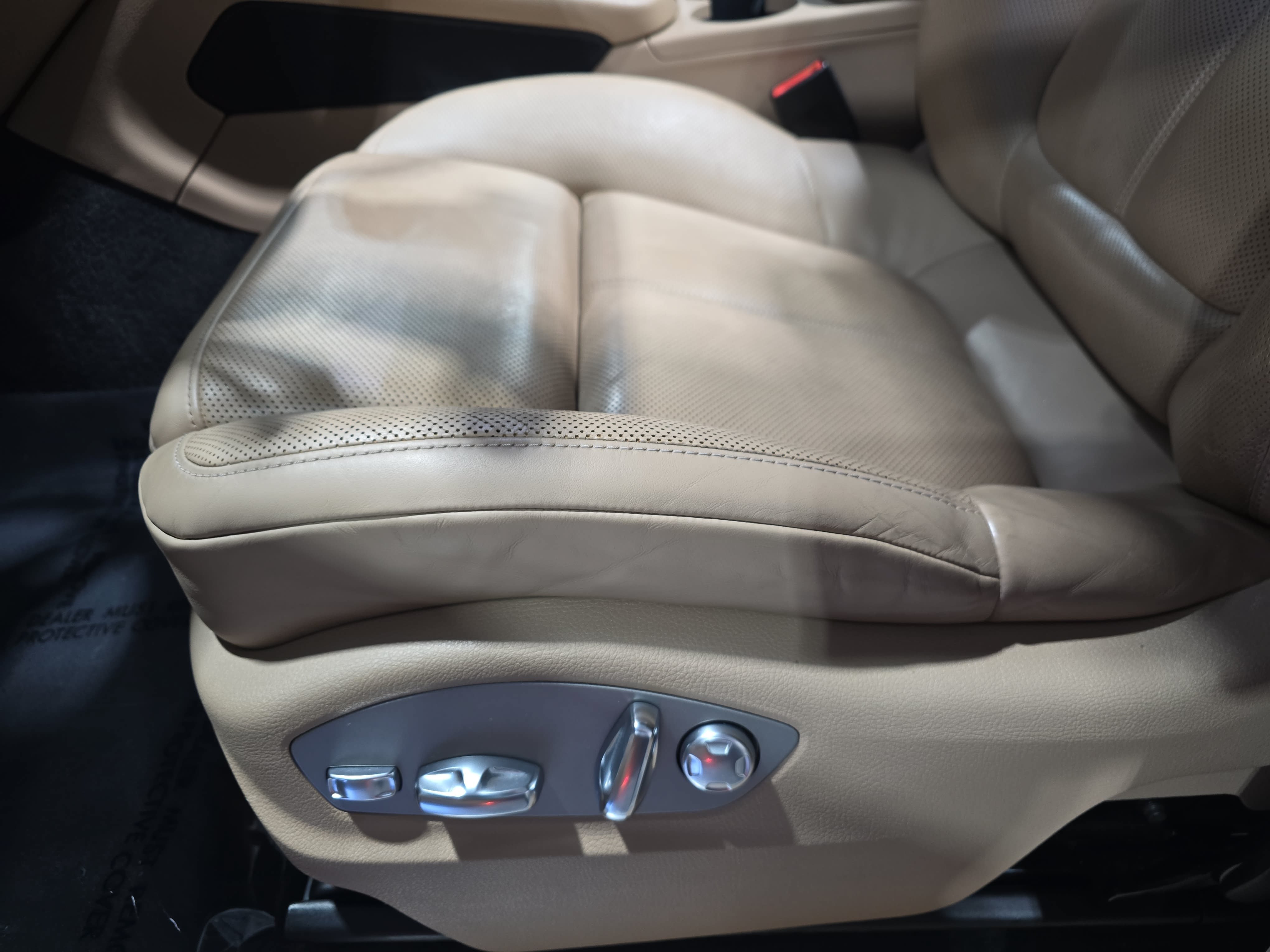 Used 2020 Porsche Macan S AWD/4WD image 29