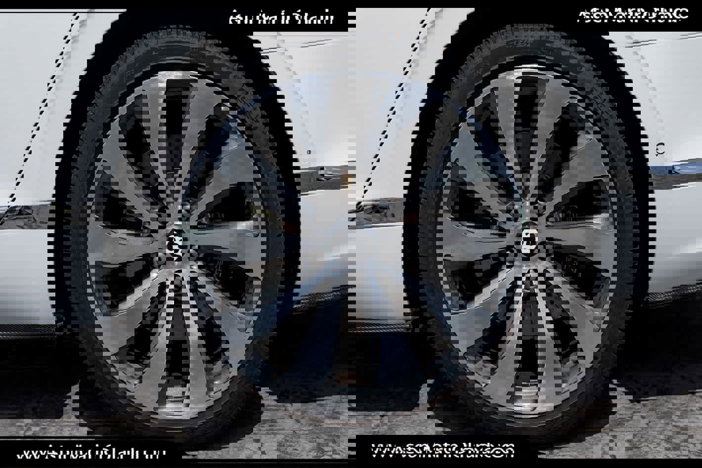 Used 2021 Bentley Flying Spur W12 image 39