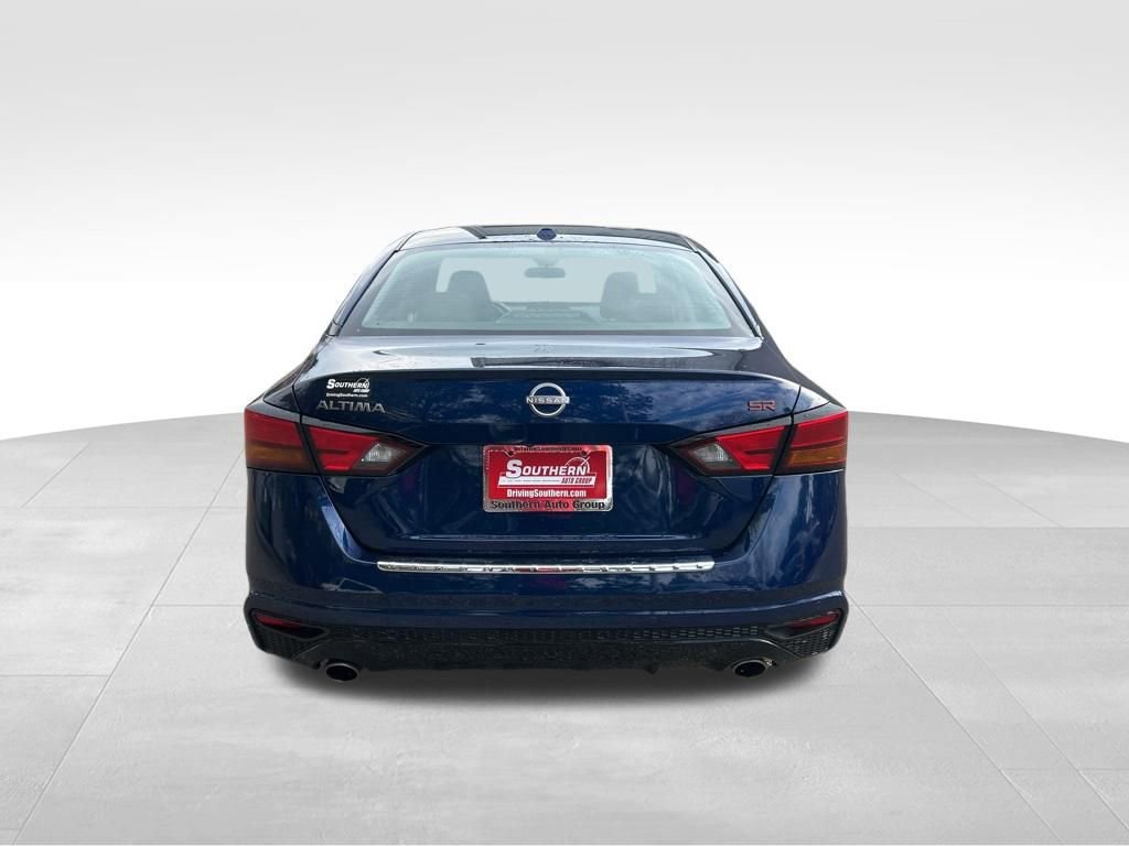 Used 2023 Nissan Altima 2.5 SR image 4
