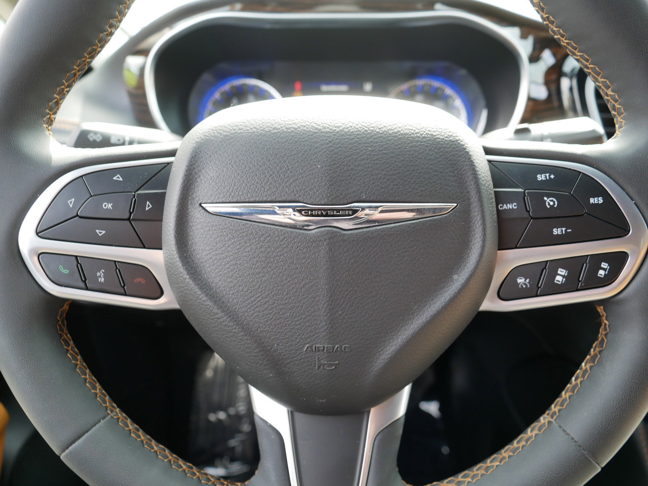 Used 2022 Chrysler Pacifica Pinnacle AWD/4WD image 26