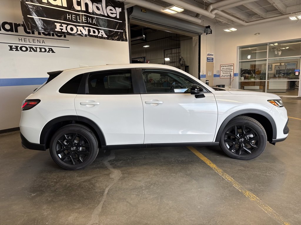 New 2025 Honda HR-V Sport image 4