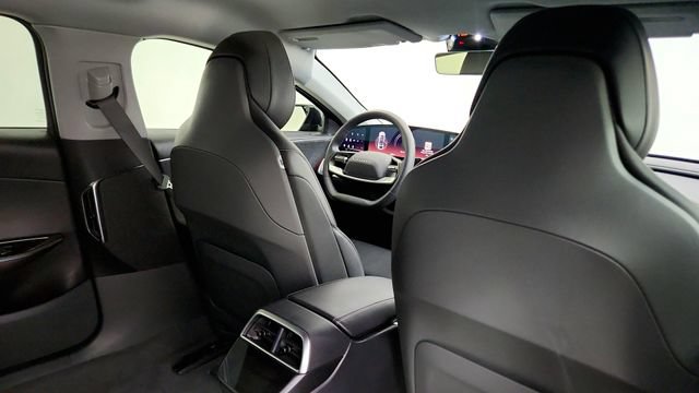 Used 2025 Lucid Air Pure RWD image 41