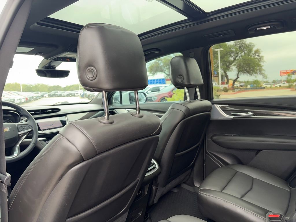 Used 2025 Cadillac XT6 Sport w/ Technology Package AWD/4WD image 25