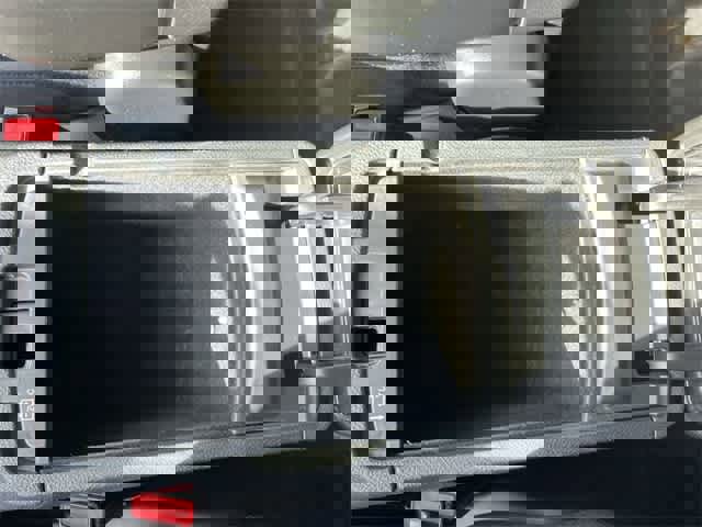 Used 2018 Jeep Grand Cherokee Altitude image 27