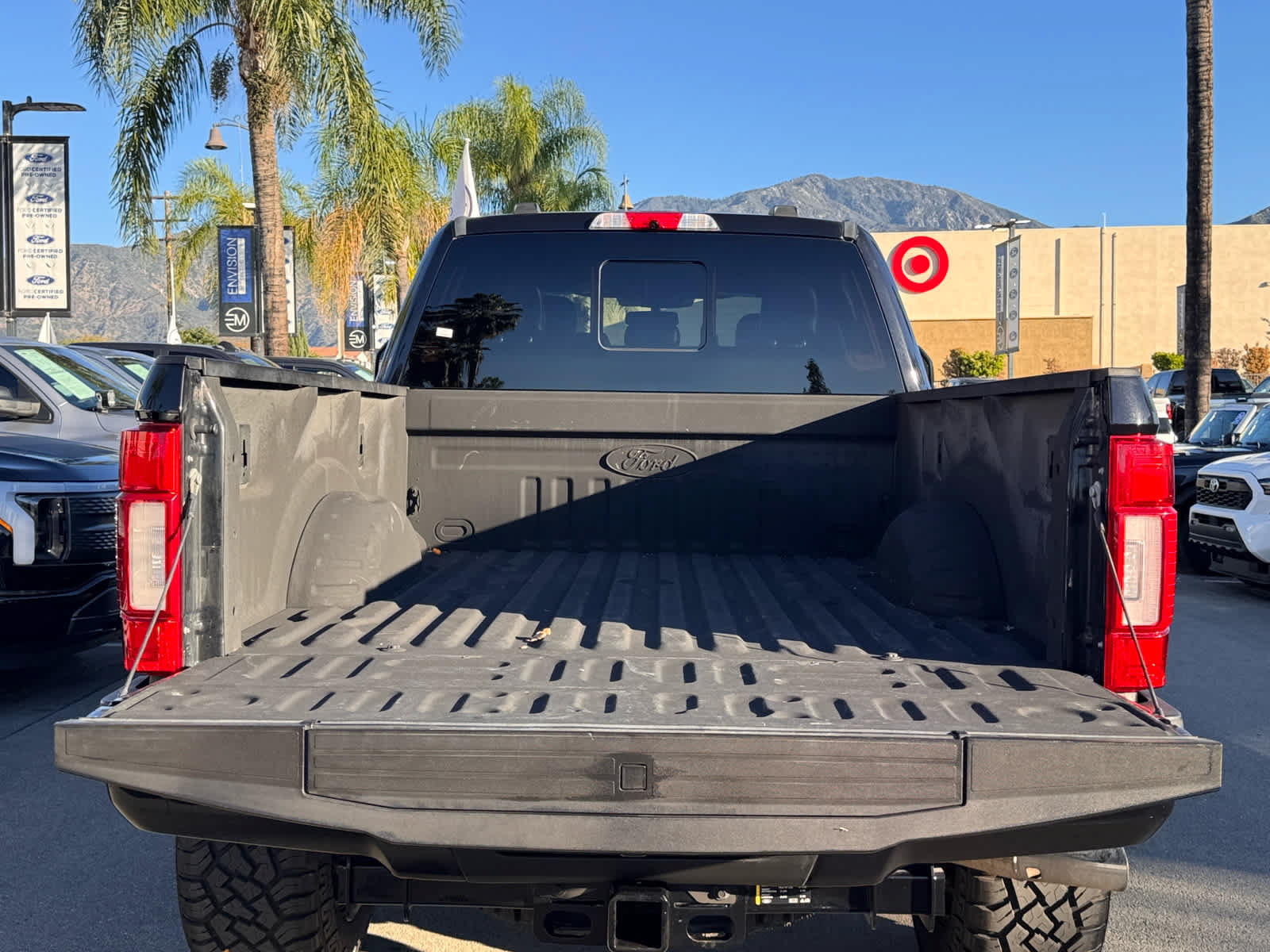 Certified 2020 Ford F250 Platinum w/ Tremor Off-Road Package AWD/4WD image 17