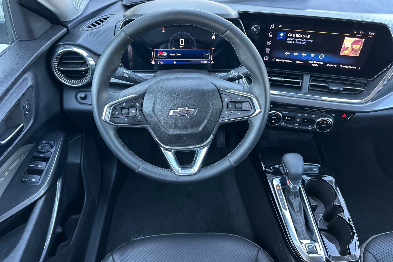 Certified 2025 Chevrolet Trax ACTIV image 16