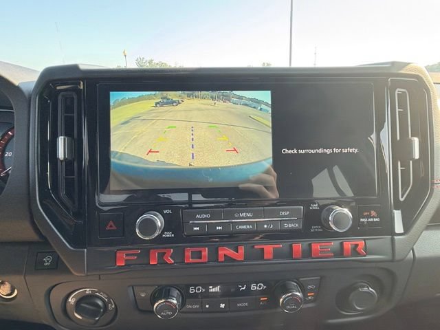 Used 2025 Nissan Frontier PRO-4X AWD/4WD image 25