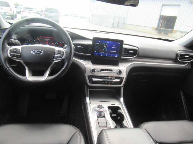 Certified 2023 Ford Explorer XLT w/ Equipment Group 202A AWD/4WD image 18