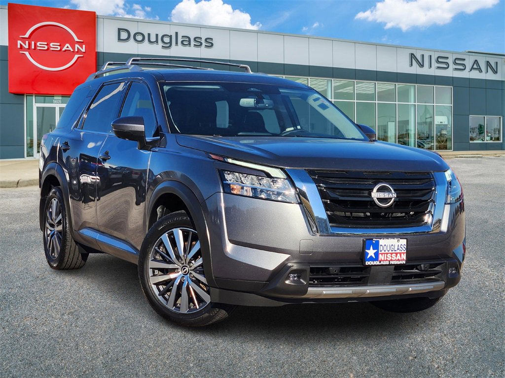 Used 2022 Nissan Pathfinder Platinum w/ Cargo Package