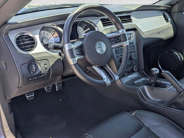 Used 2010 Ford Mustang GT Premium RWD image 10
