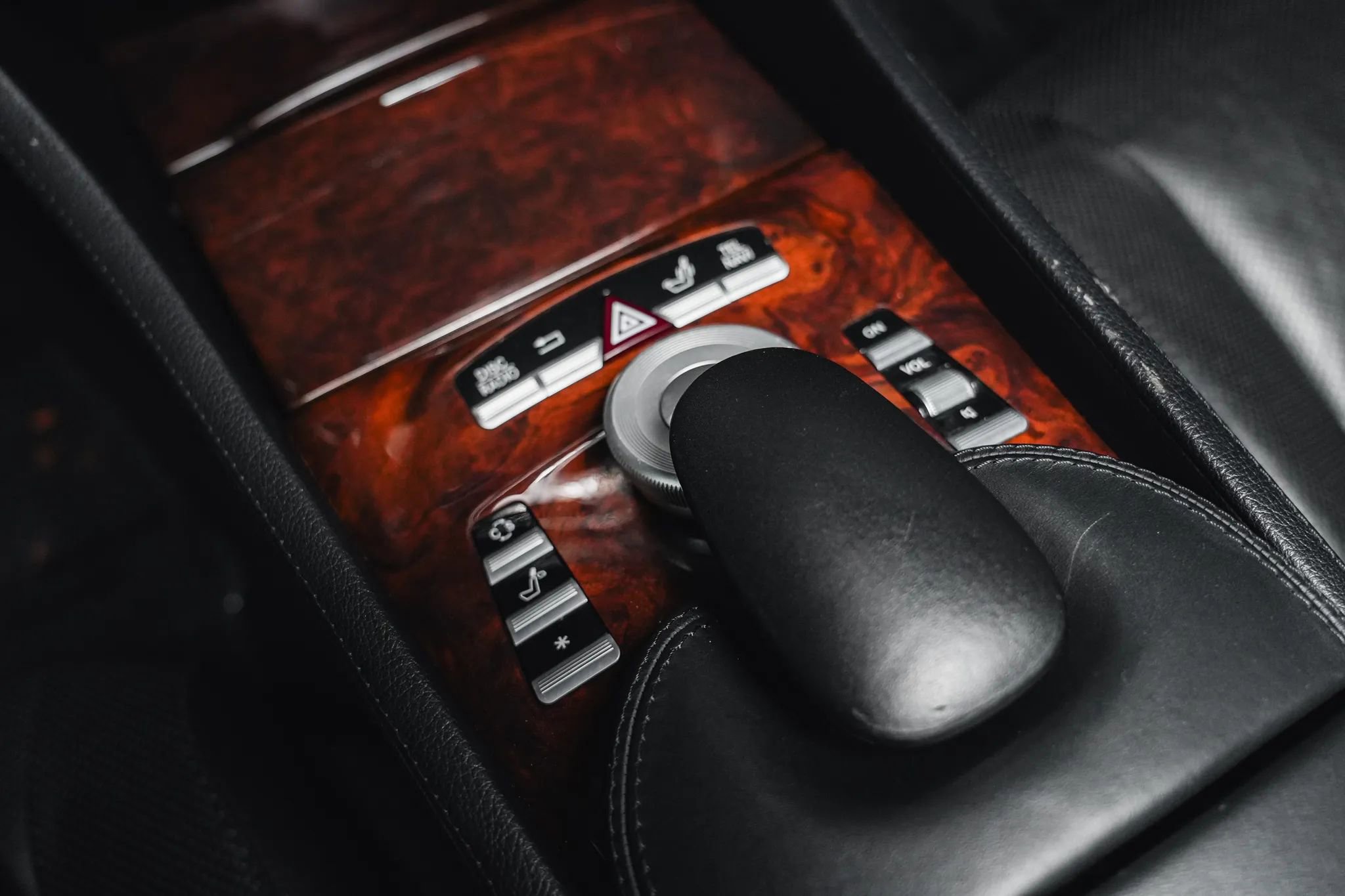 Used 2009 Mercedes-Benz CL 550 4MATIC image 54