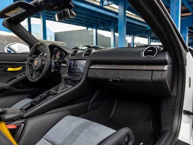 Certified 2025 Porsche 718 Boxster Spyder RS image 30