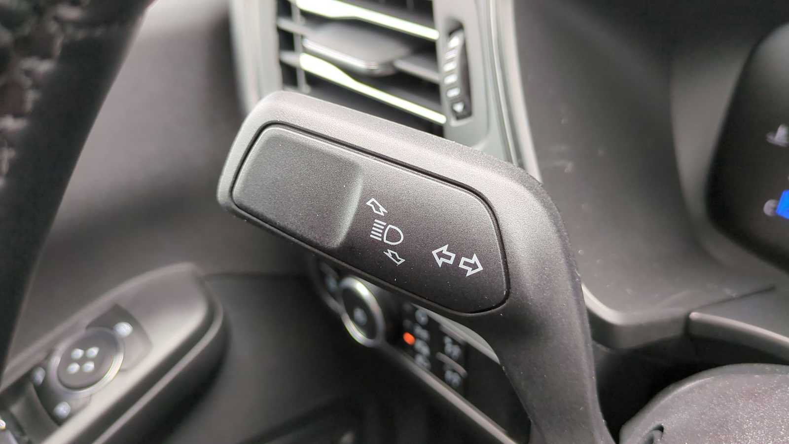 New 2025 Ford Escape SE FWD image 22