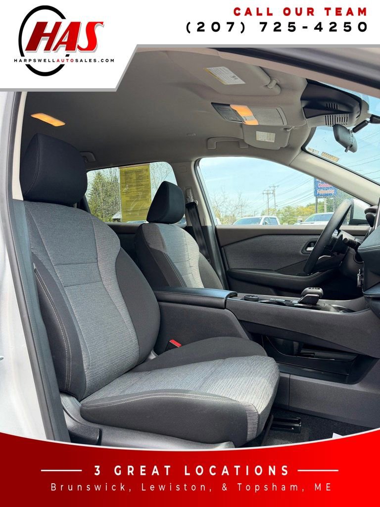 Used 2023 Nissan Rogue SV AWD/4WD image 13