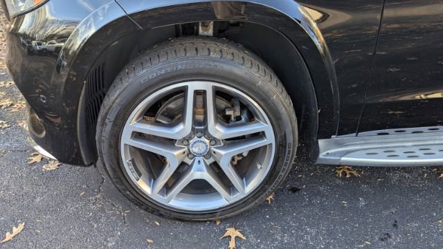 Used 2017 Mercedes-Benz GLS 550 4MATIC image 9