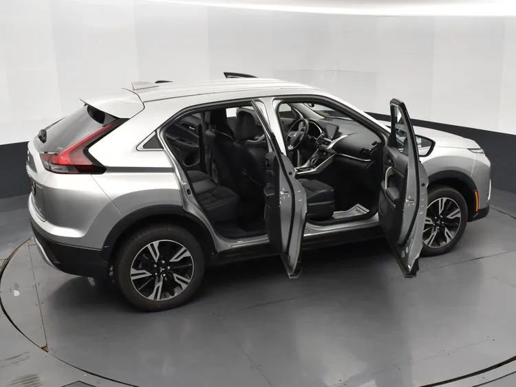Used 2024 Mitsubishi Eclipse Cross SE image 6