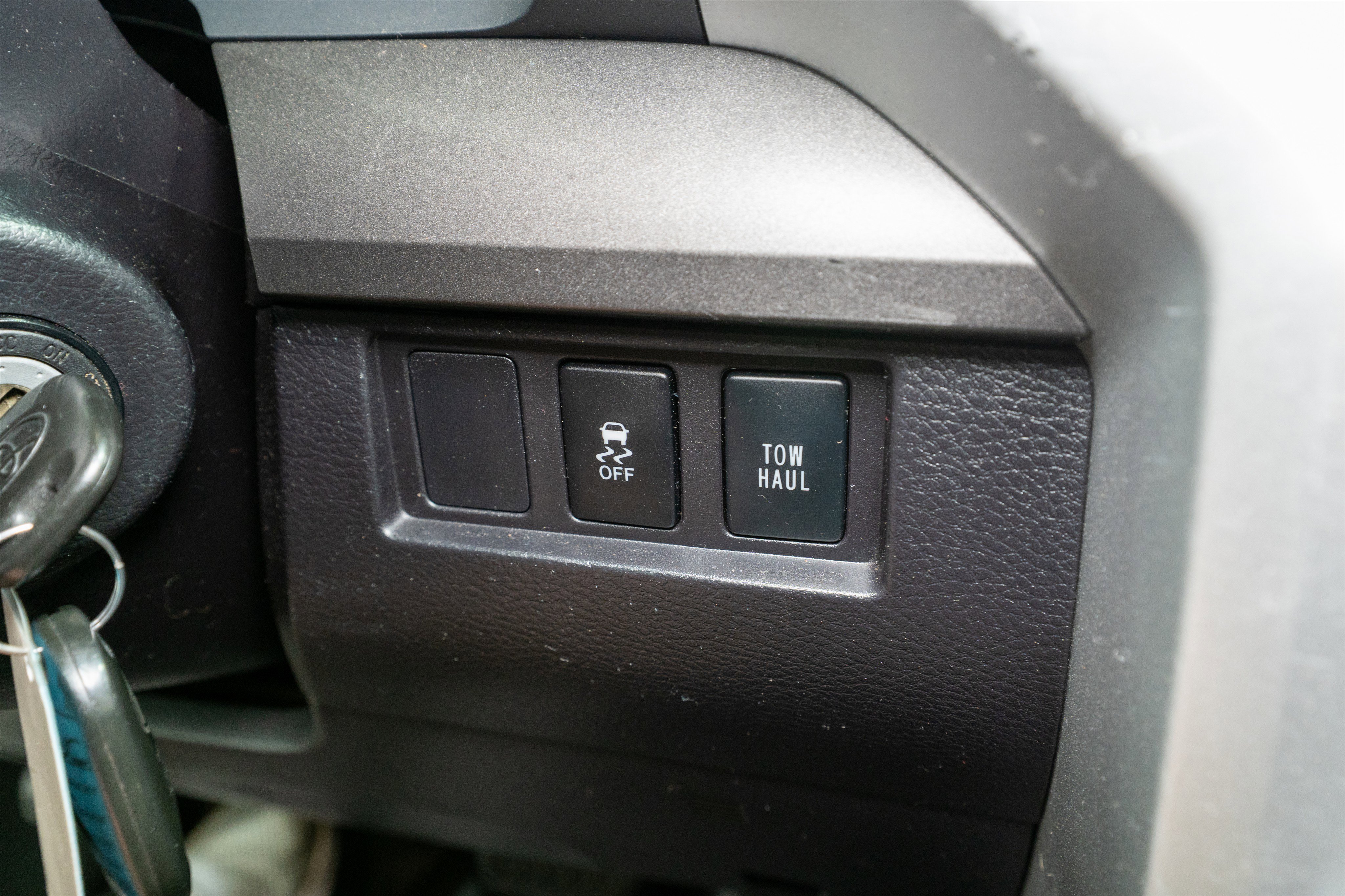 Used 2015 Toyota Tundra SR5 w/ TRD Off Road Package AWD/4WD image 21