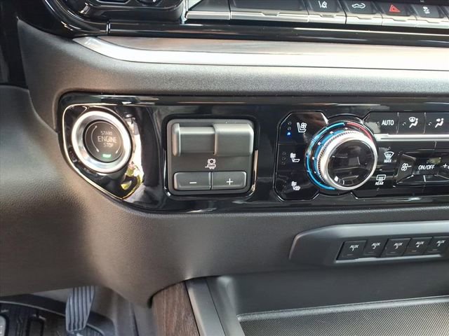 New 2026 GMC Sierra 2500 SLT image 13
