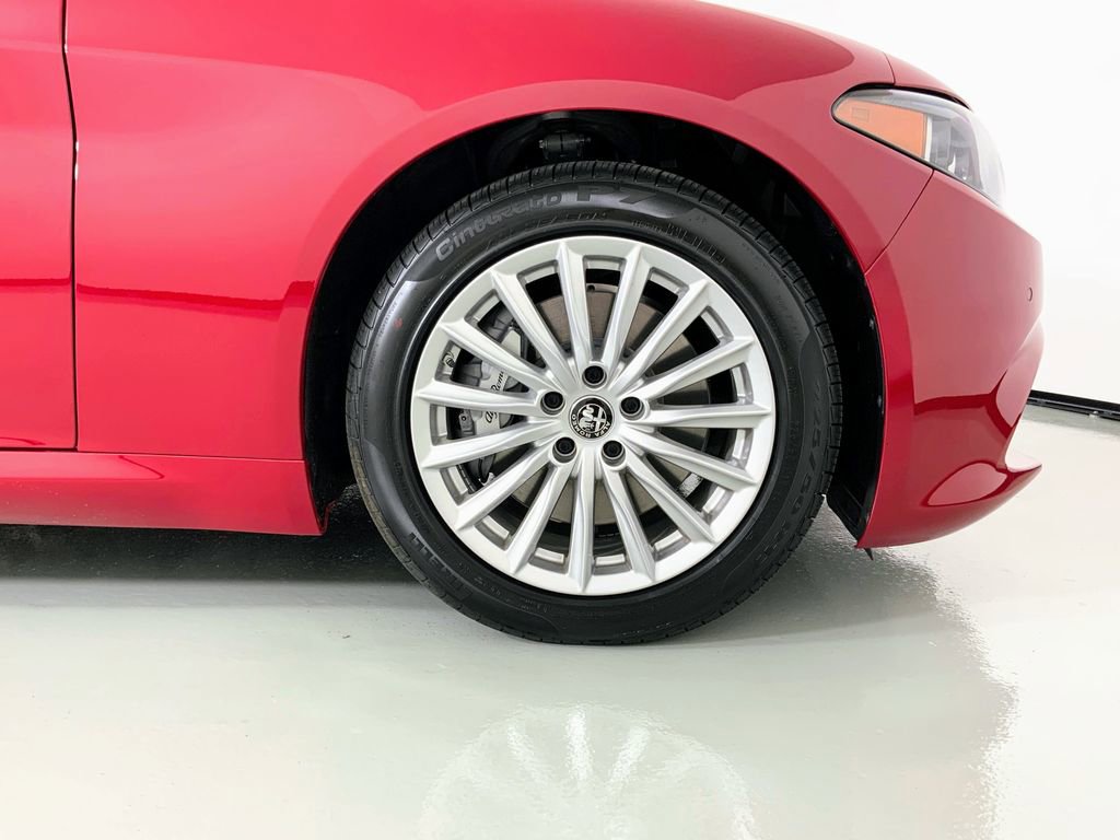 Used 2024 Alfa Romeo Giulia Sprint AWD/4WD image 15