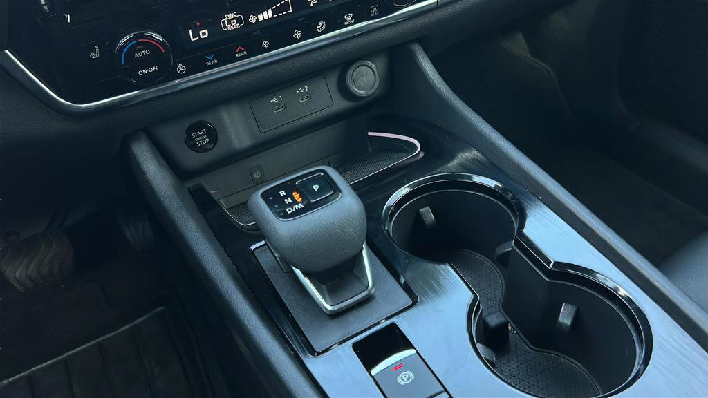 Used 2024 Nissan Rogue SL w/ SL Premium Package image 36