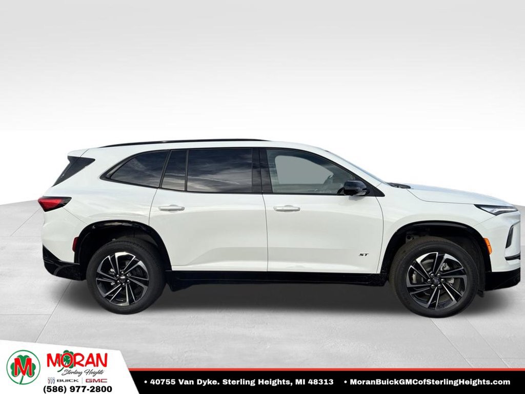 Used 2026 Buick Enclave Sport Touring FWD image 5