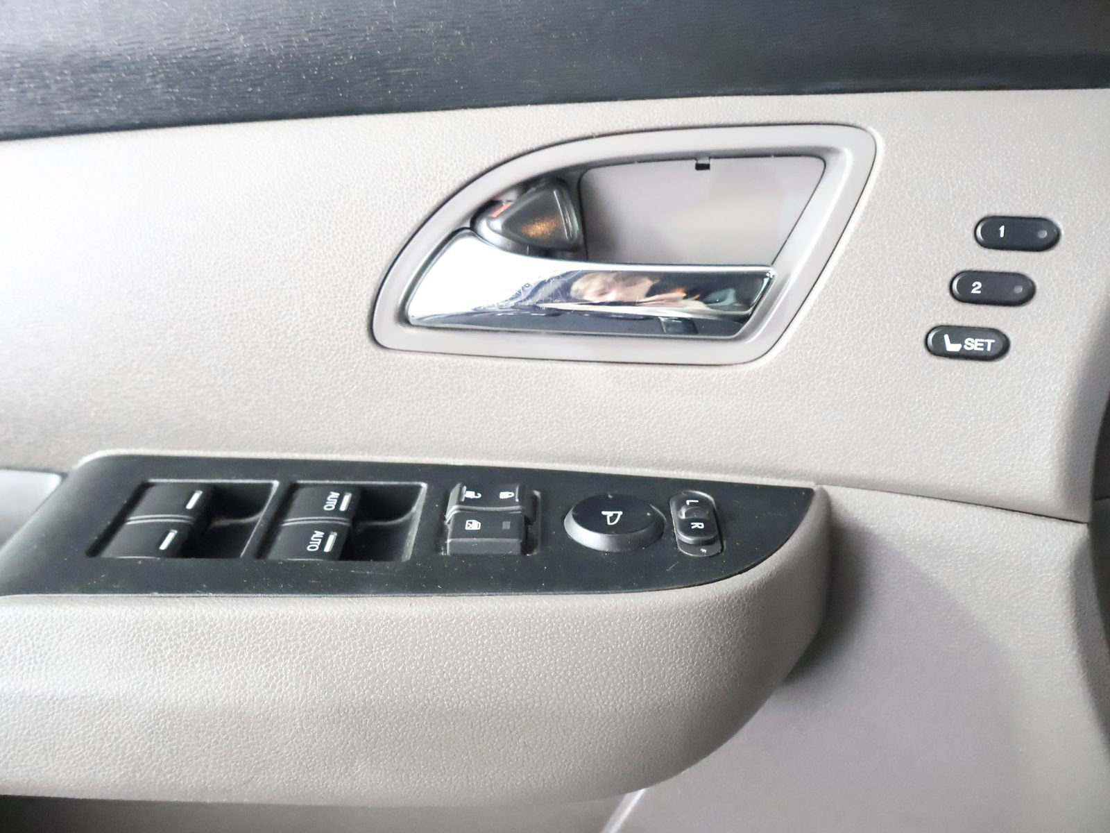 Used 2016 Honda Odyssey Touring image 37