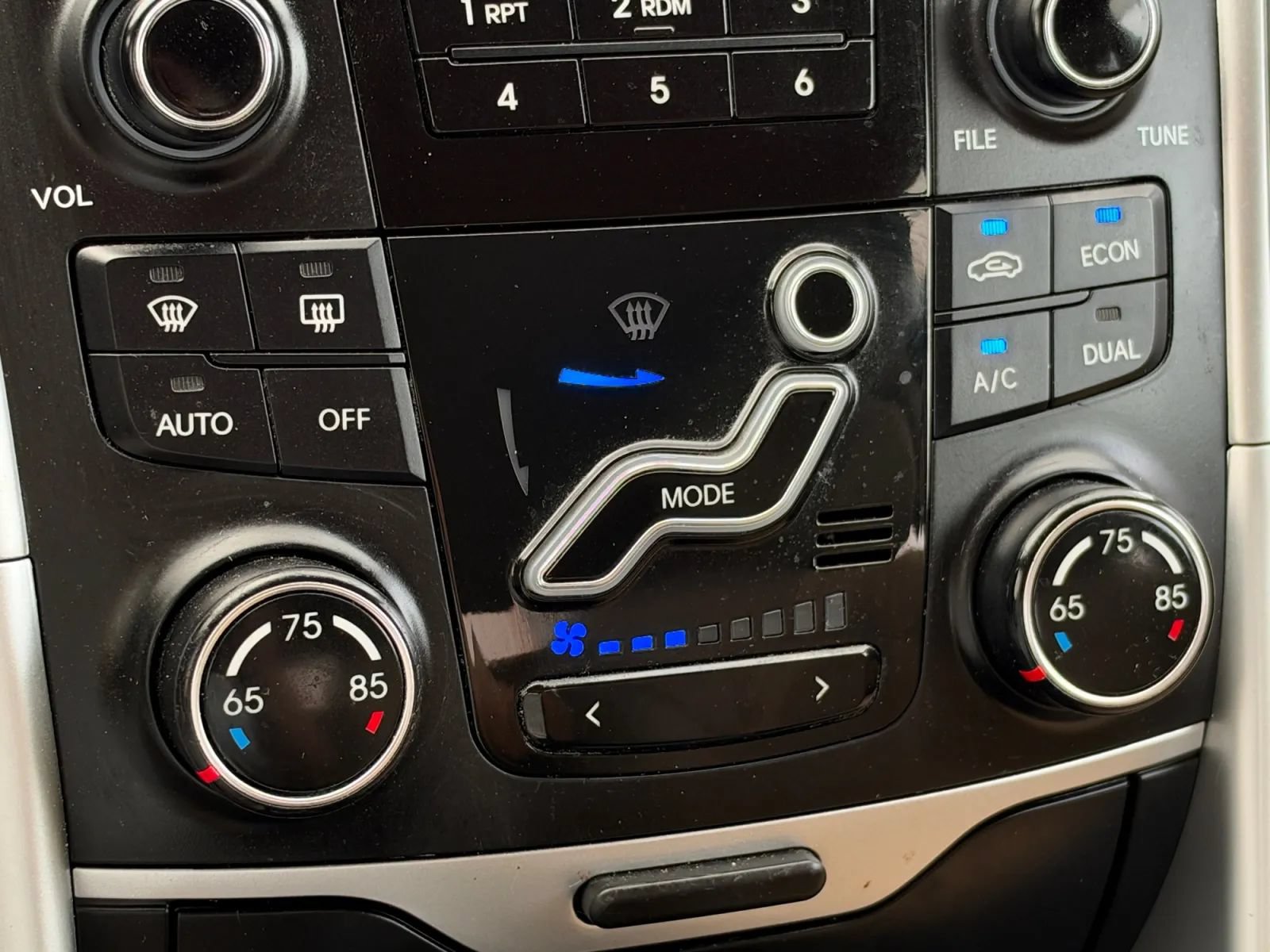 Used 2011 Hyundai Sonata Hybrid FWD image 34