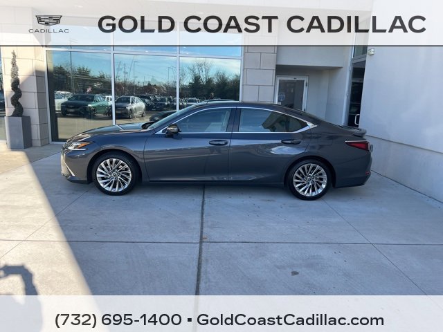 Used 2023 Lexus ES 350 Ultra Luxury image 2