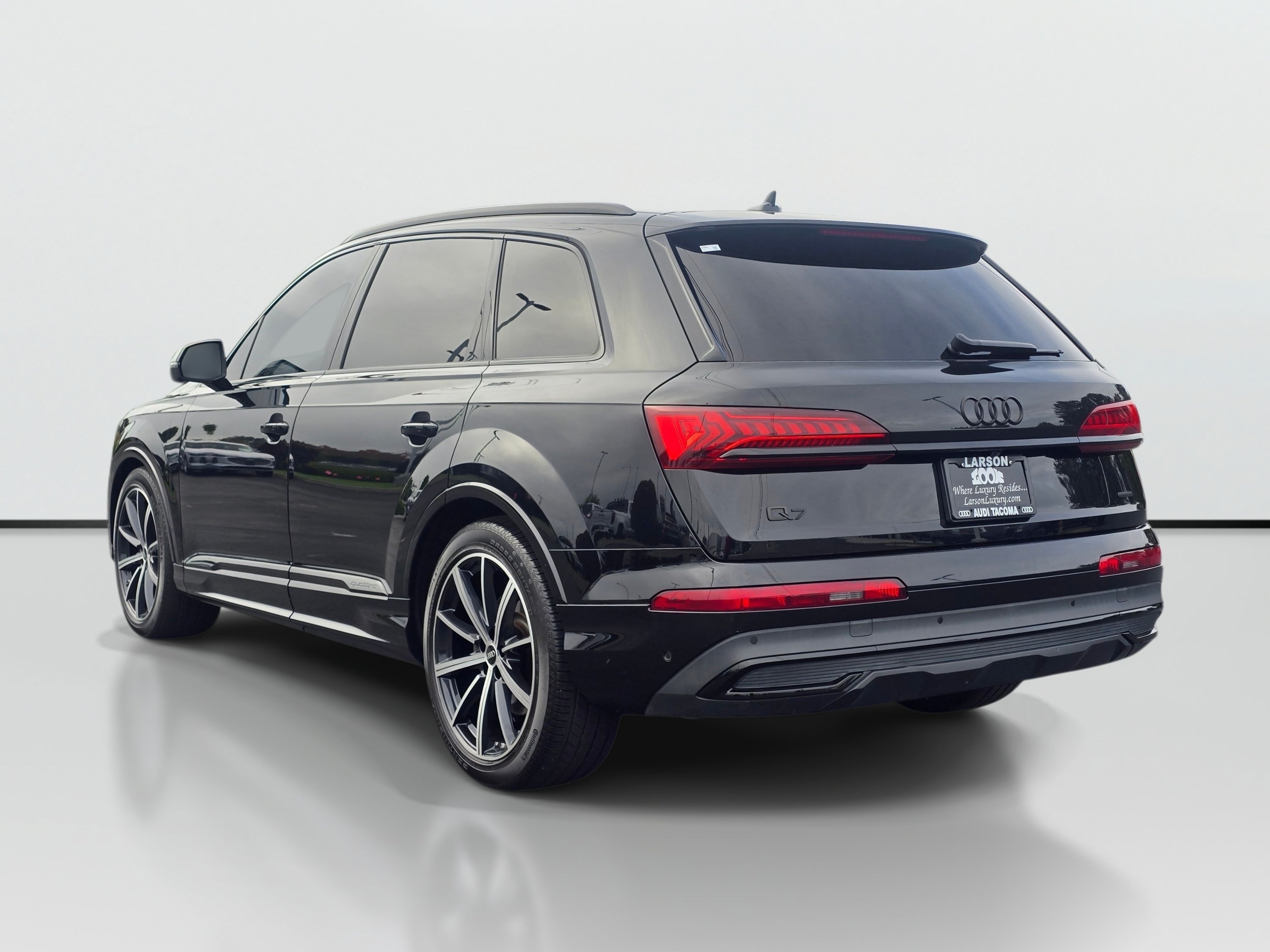 Used 2023 Audi Q7 3.0T Prestige AWD/4WD image 3