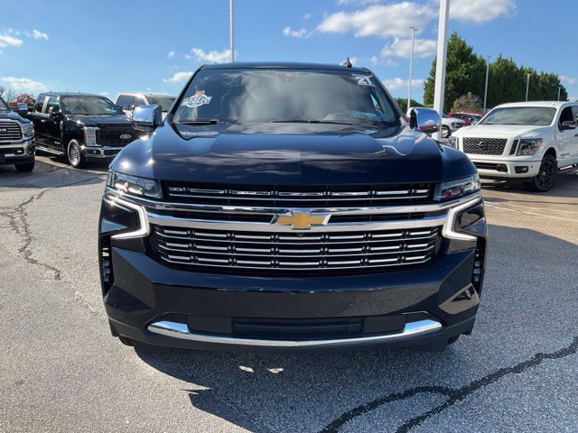 Used 2021 Chevrolet Suburban Premier w/ Premium Package AWD/4WD image 2