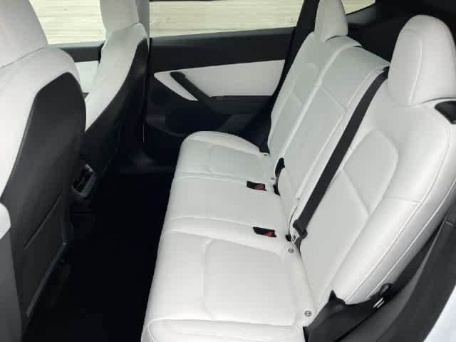 Used 2021 Tesla Model Y Long Range AWD/4WD image 17